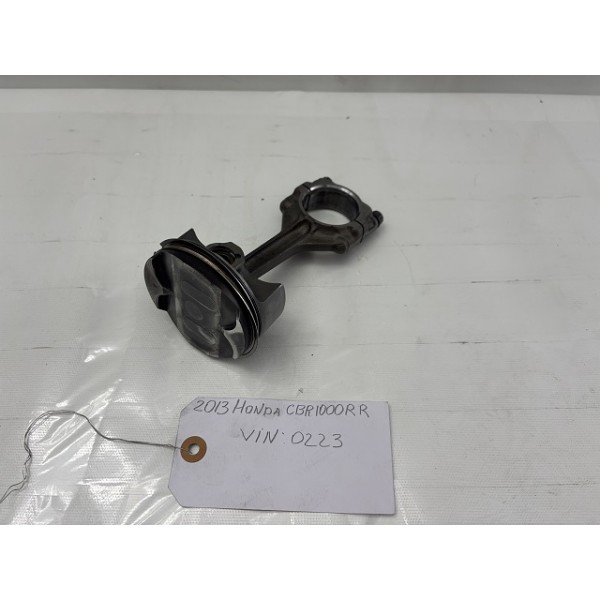 2012 +Honda CBR 1000 RR PISTONS OEM