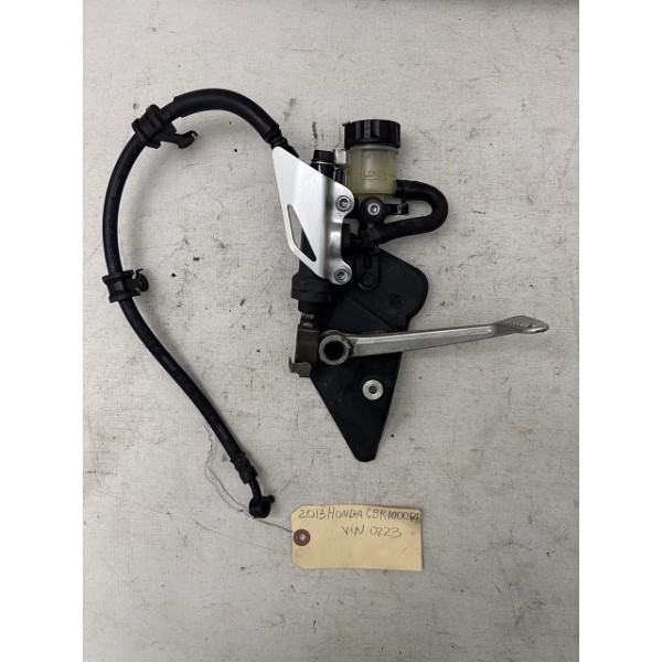 2012 + Honda CBR 1000 RR REAR BRAKE MASTER CYLINDER BRAKE PEDAL OEM