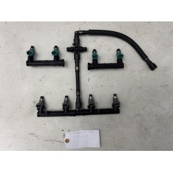 2012 +Honda CBR1000RR FUEL INJECTOR JOINT & PIPE OEM