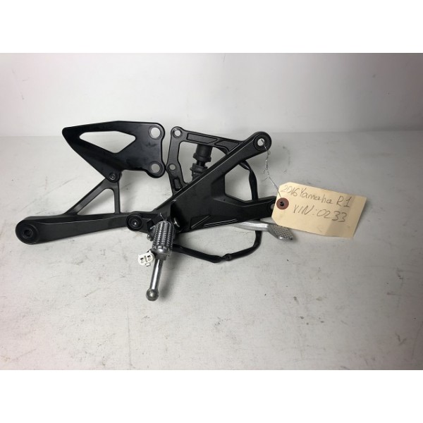 2015 + Yamaha YZF-R1 Right Side Rearset FOOTREST Bracket & Peg BRAKE PEDAL OEM