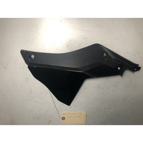 2018 Yamaha YZF-R1 RIGHT Mount Fairing Support Bracket Stay Cover Frame OEM 2018 Yamaha YZF-R1 RIGHT Mount Fairing Support Bracket Stay Cover Frame OEM