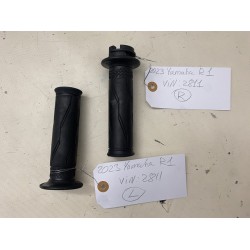2015 +Yamaha YZF-R1 LEFT & RIGHT GRIPS OEM