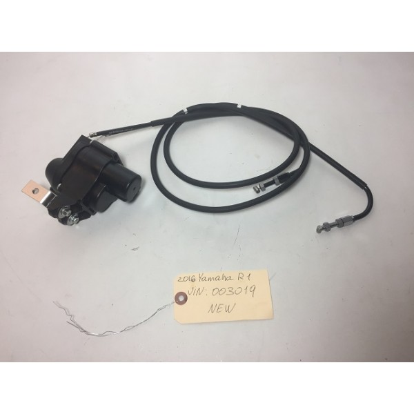 2018  YAMAHA YZF-R1 EXHAUST VALVE SERVO MOTOR OEM 