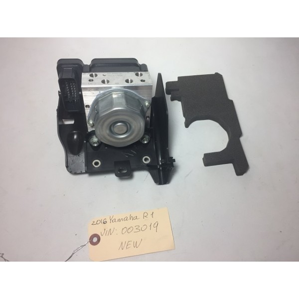 2016 Yamaha YZF-R1 ABS  Hydraulic BRAKE PUMP MODULE CONTROL OEM
