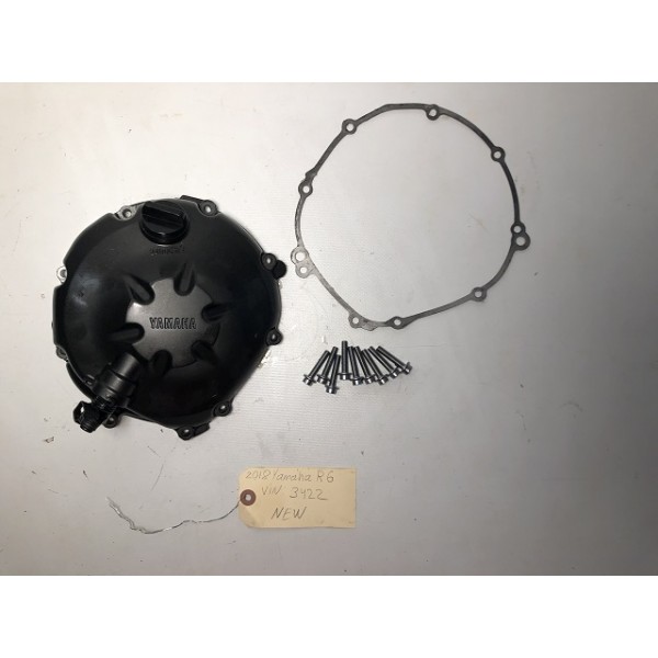 2018 Yamaha YZF-R6 COVER CRANKCASE WITH GASKET & BOLTS SOCKET HEAD  OEM 