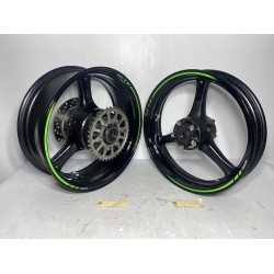 2016 Kawasaki  ZX10R FRONT & REAR RIMS WHEELS & AXLE OEM