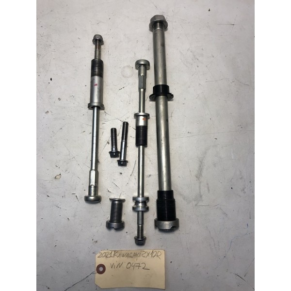 2021 Kawasaki ZX-10R ENGINE - SWING ARM ENGINE FRAME  MOUNT BOLTS OEM