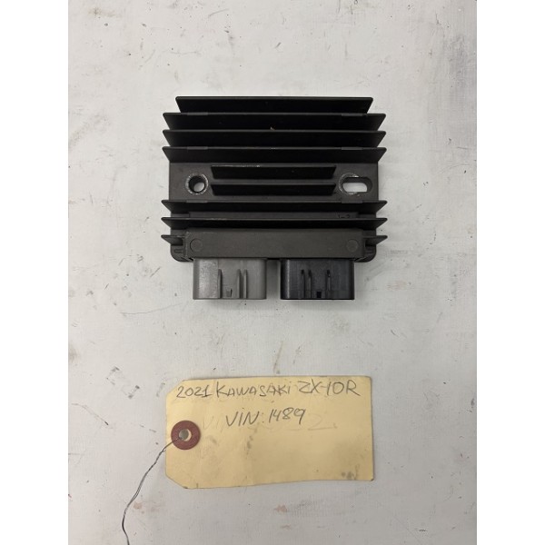 2021 Kawasaki ZX-10R RECTIFIER VOLTAGE REGULATOR & BRACKET OEM