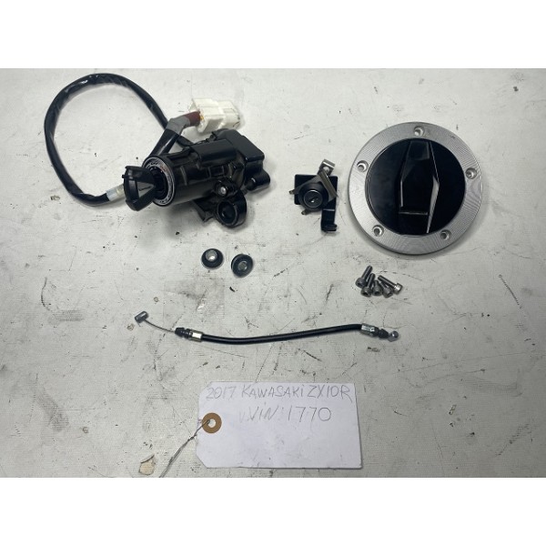 2017 Kawasaki ZX10R LOCK IGNITION SET CAP TANK OEM 2017 Kawasaki ZX10R LOCK IGNITION SET CAP TANK OEM